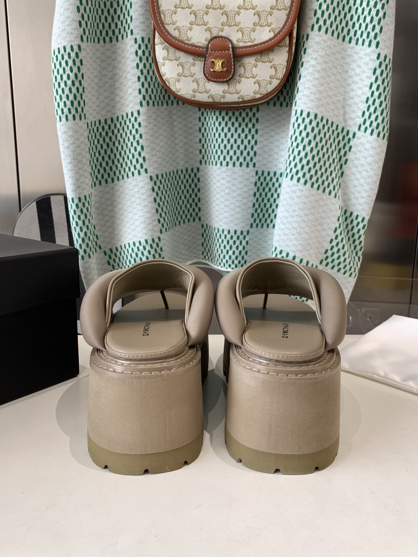 DYMONLATY2023SS Platform Slippers: Stylish, Comfortable, and Height-Boosting Footwear - 图片 9