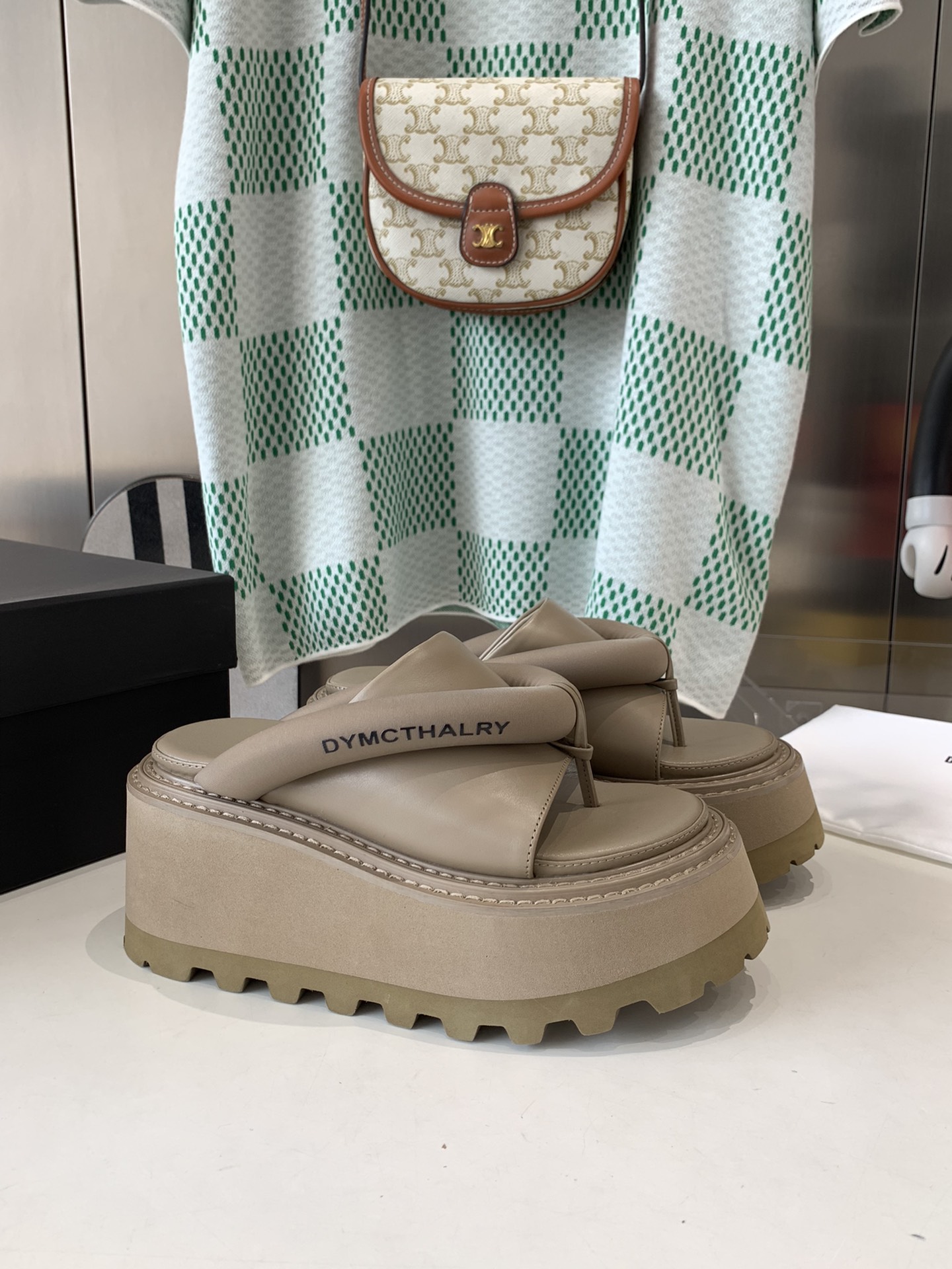 DYMONLATY2023SS Platform Slippers: Stylish, Comfortable, and Height-Boosting Footwear - 图片 4