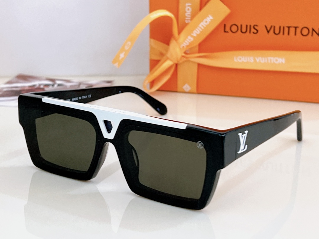 LouisVuitto*Z1894ESize61-13-145