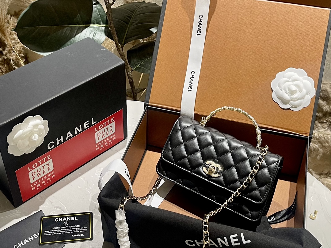 Chanel Replicas
 Crossbody & Shoulder Bags Wholesale Sale
 Oil Wax Leather