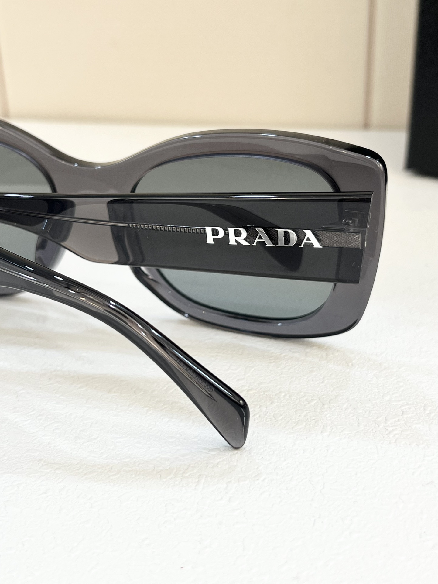 PRAD*新品高品质百搭款MODELSPRA08SIZE56口20-142