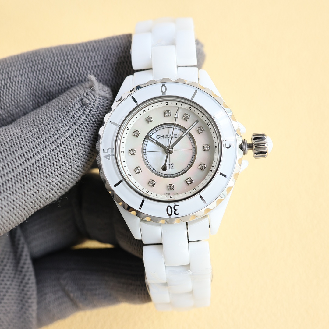 Harmonization 1550: Chanel J12 Series Swiss Watch with High-Tech Ceramics and Diamonds - 图片 3
