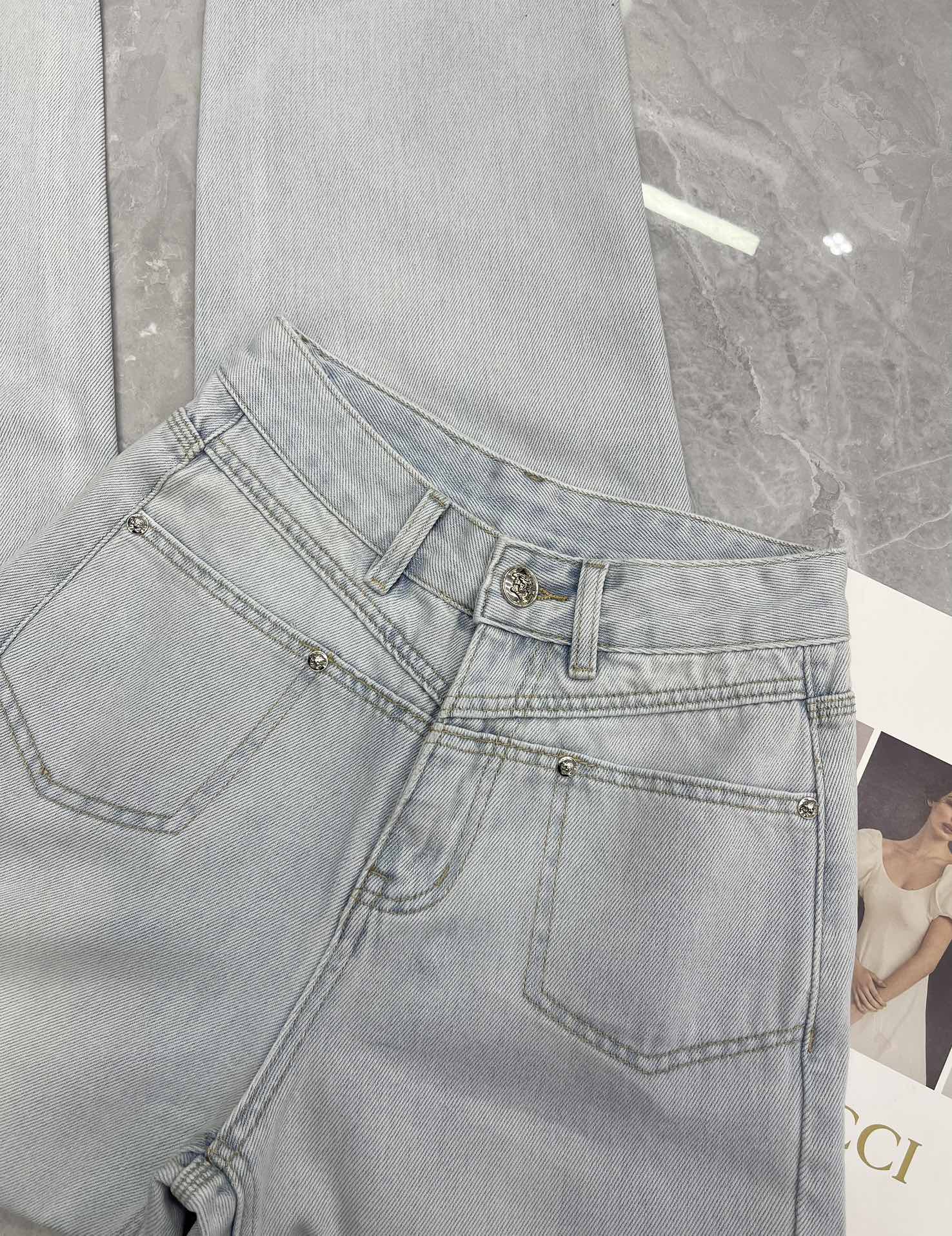 High-End Women’s Suit with Versac* Pants & 3D Tailored Skinny Jeans for Spring/Summer - 图片 4