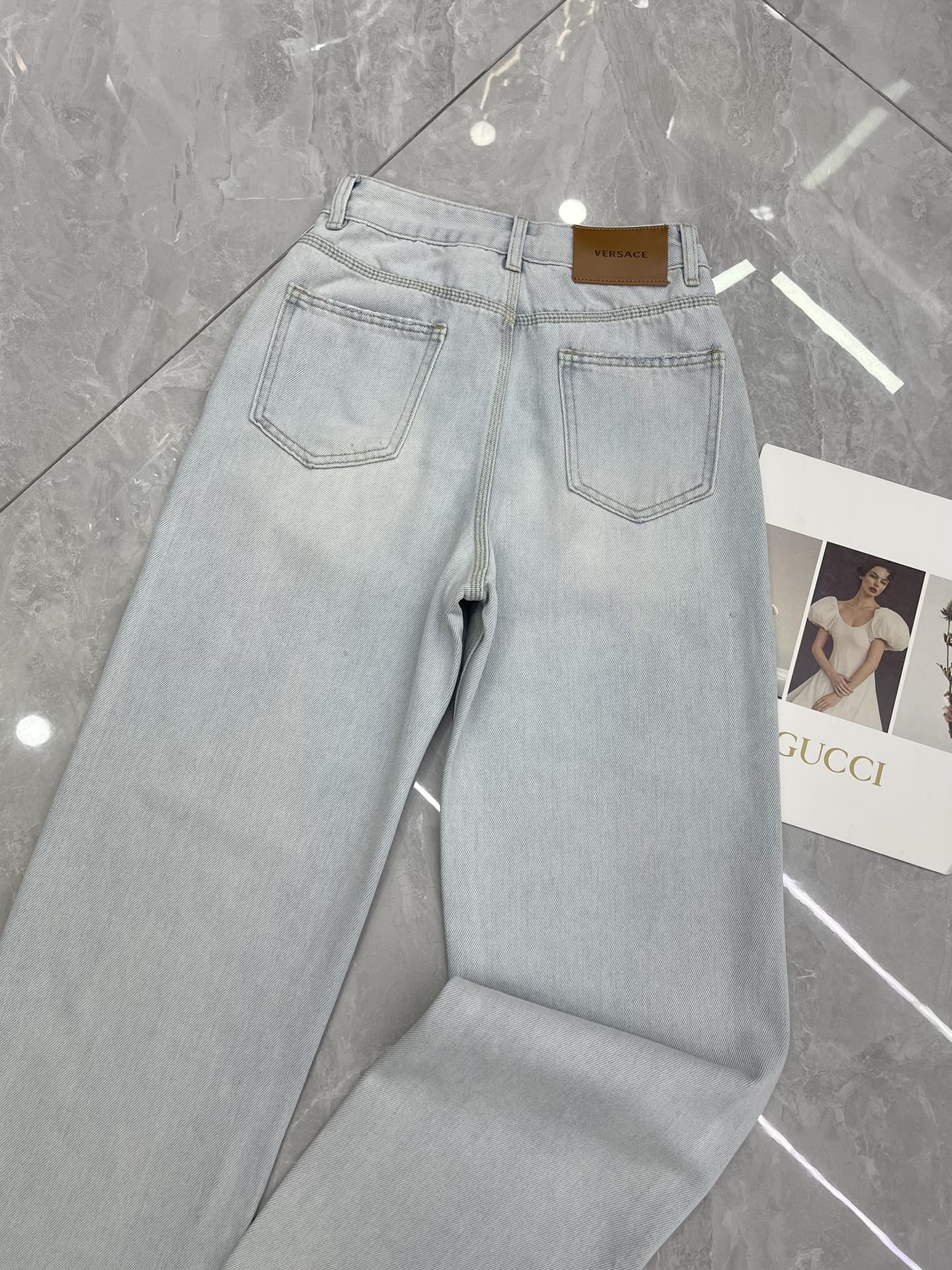 High-End Women’s Suit with Versac* Pants & 3D Tailored Skinny Jeans for Spring/Summer - 图片 6