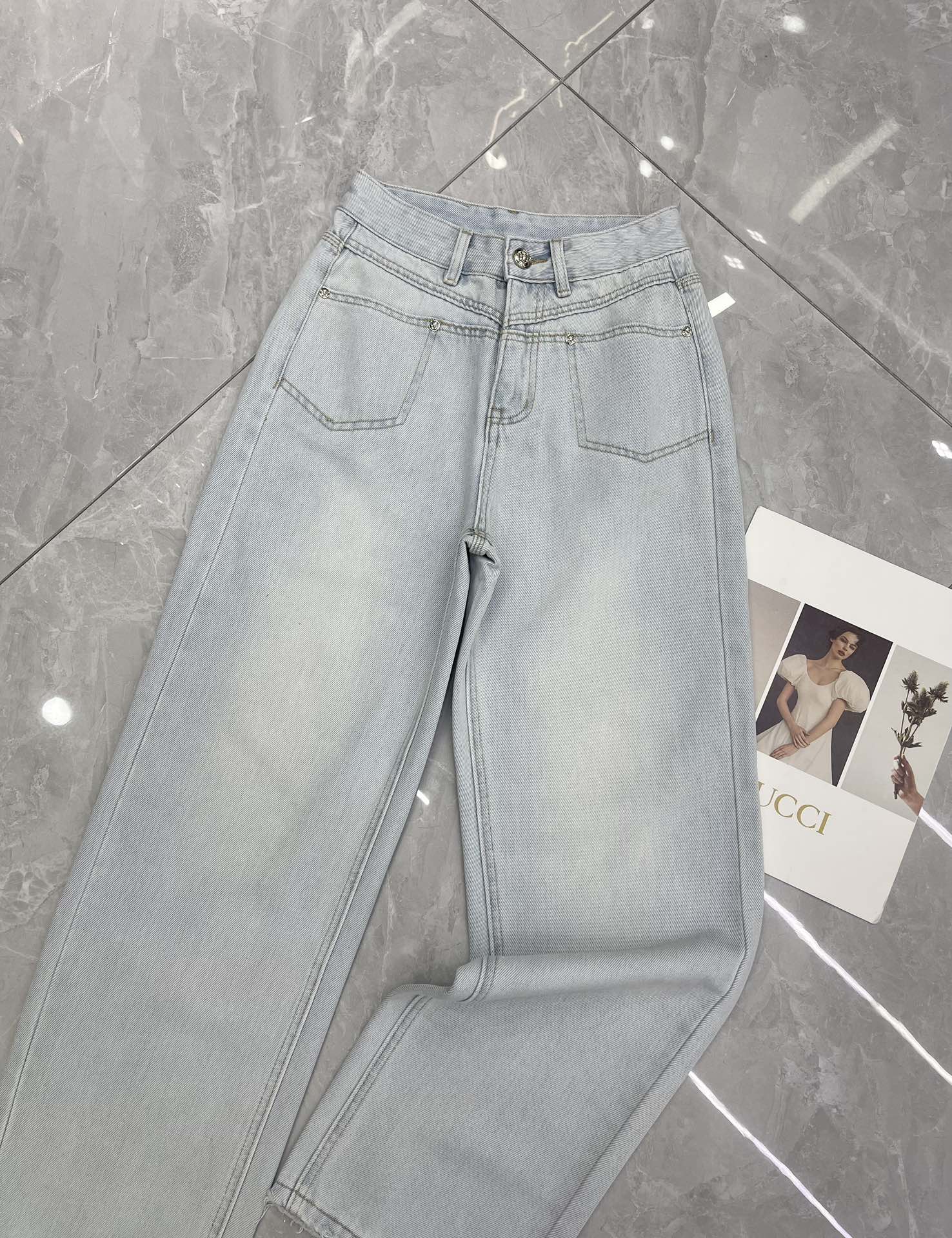 High-End Women’s Suit with Versac* Pants & 3D Tailored Skinny Jeans for Spring/Summer - 图片 3