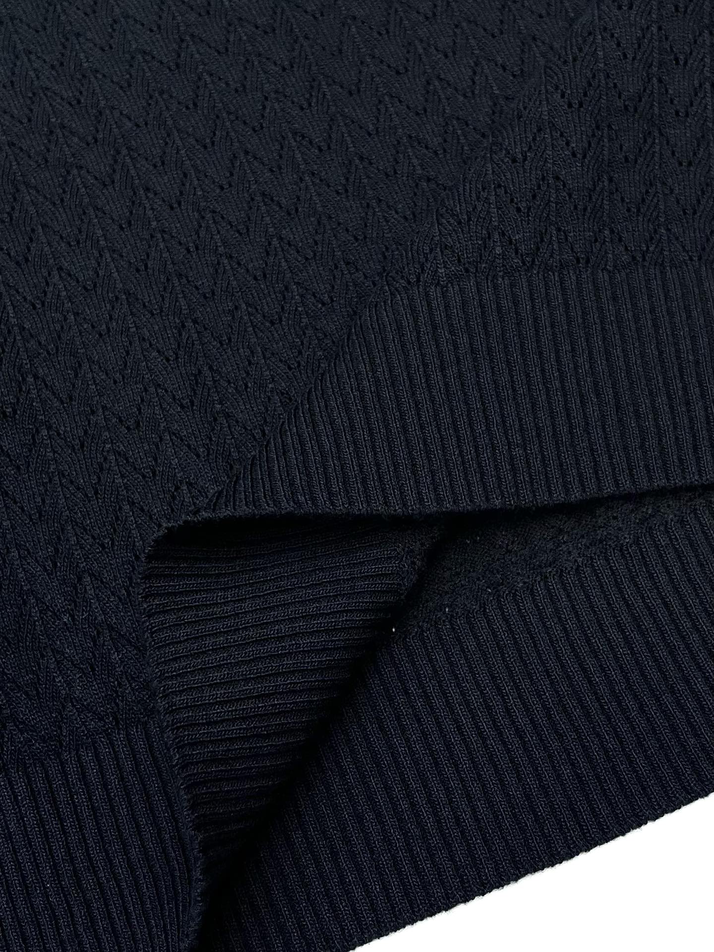 BBR*24ss新款毛衣针织短袖超经典设计简约没有任何多余累赘感衣橱不可缺少的一件百搭单品采用优质羊毛制