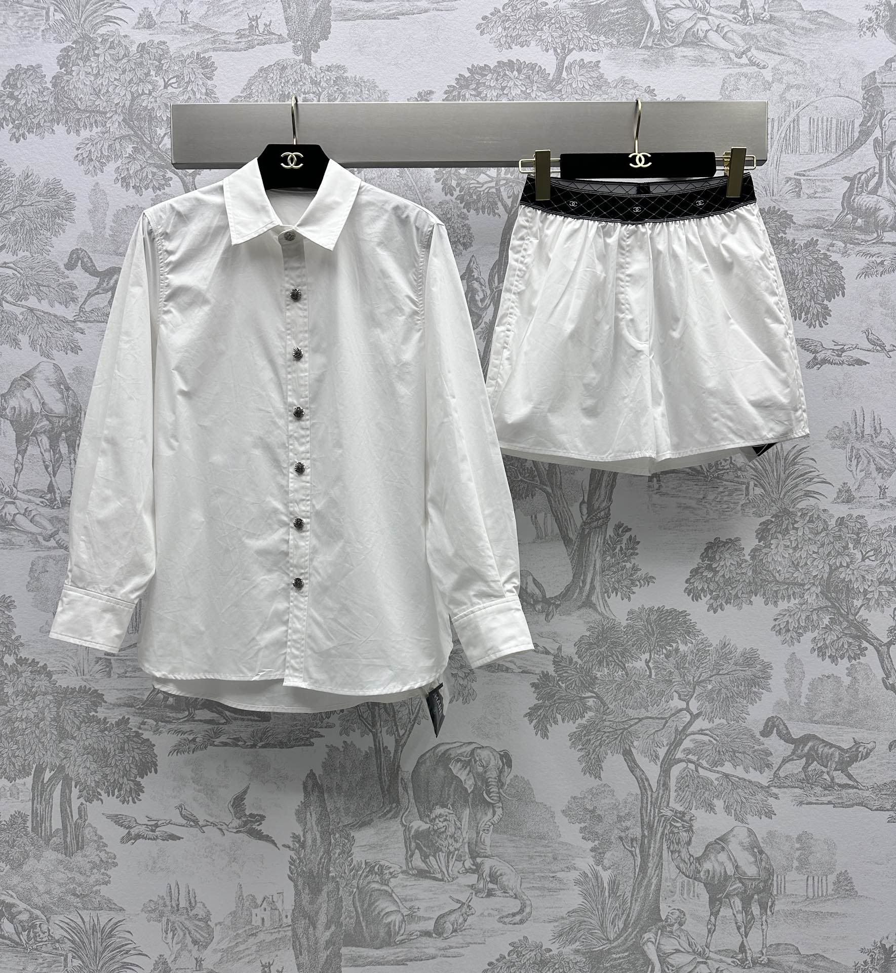 Cheap High Quality Replica
 Chanel Clothing Shirts & Blouses Sewing Cotton Spring Collection