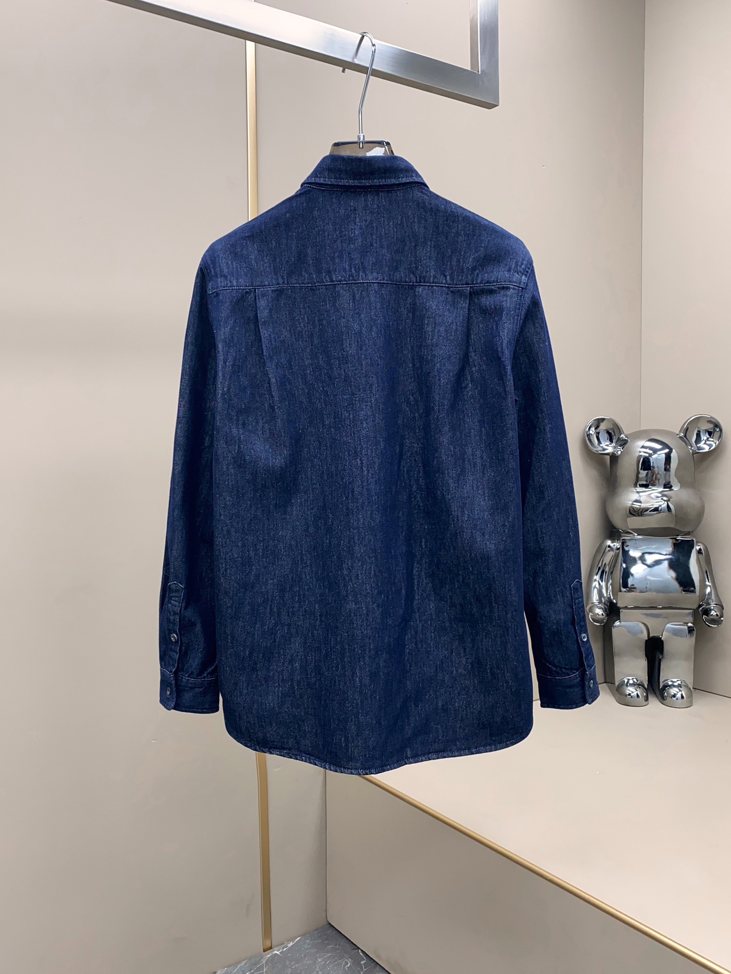 PRA春夏新款原色密织牛仔棉布翻领衬衣，男女同款经典三角标徽章贴饰时尚休闲长袖衬衫外套！贸易公司渠道稀出