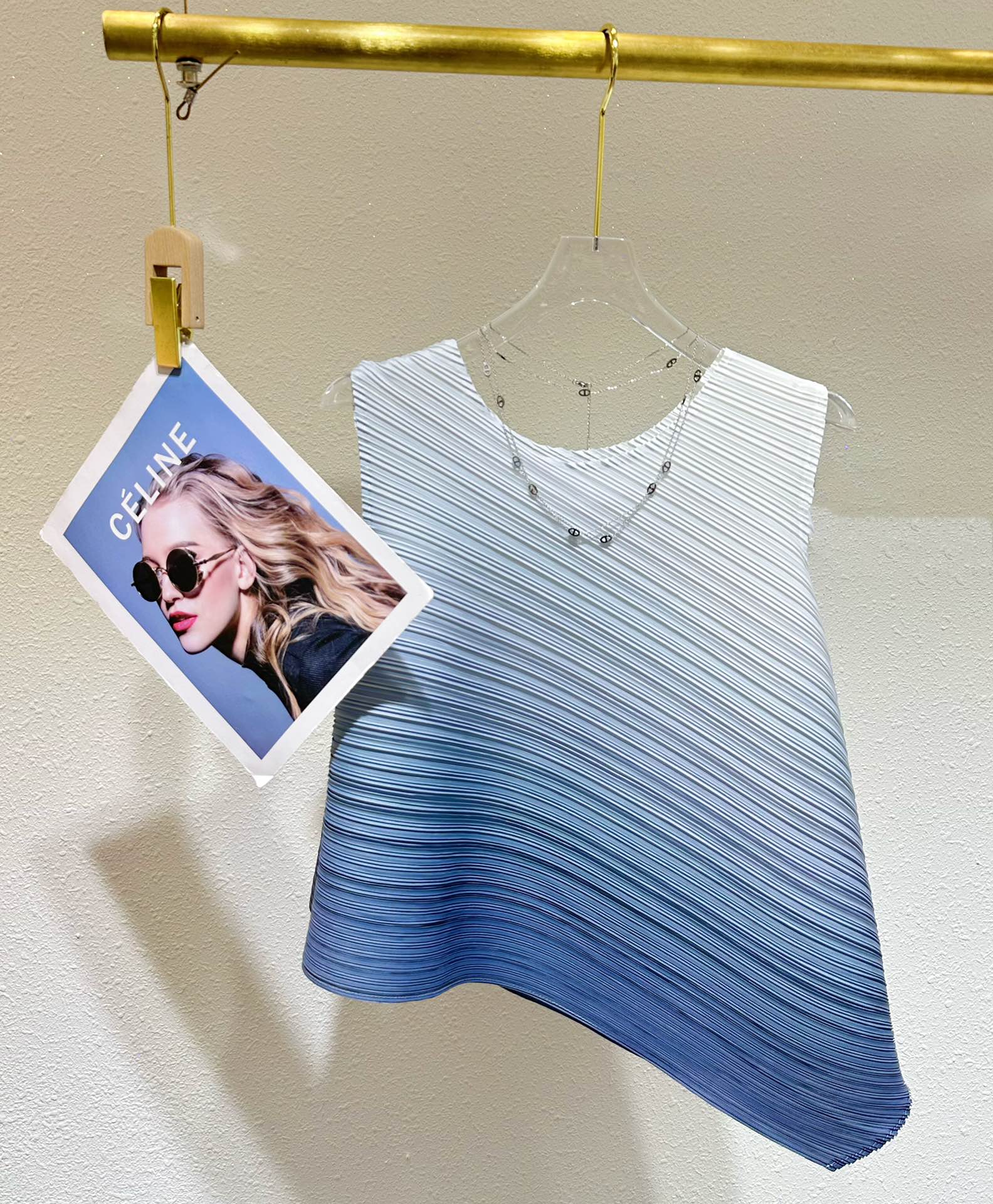 High-End Quality Women’s Suit with Three Houses for Life, Shirts Changing Trend. - 图片 6