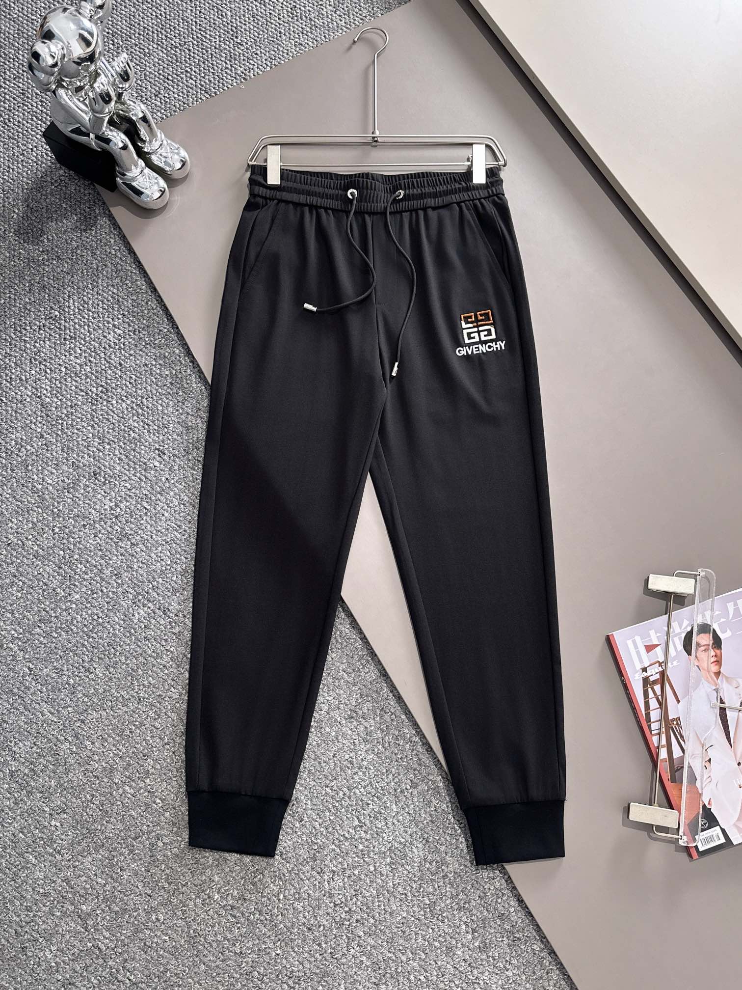 Nuevos pantalones casuales de primavera y verano de Givenchy 2024, pantalones casuales clásicos de los que nunca te can…