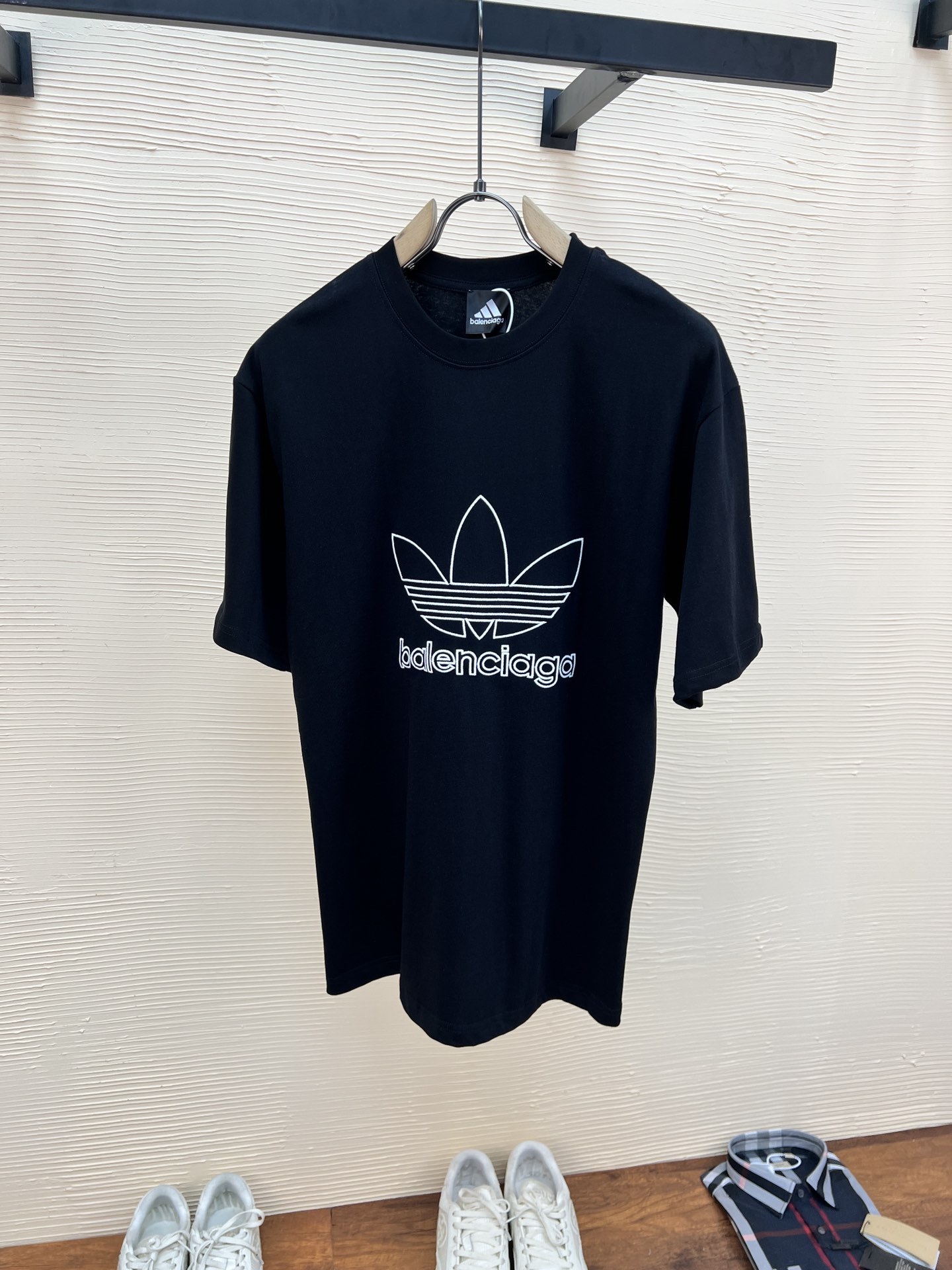 What is top quality replica
 Balenciaga Clothing T-Shirt Black White Embroidery Unisex Cotton Double Yarn Short Sleeve