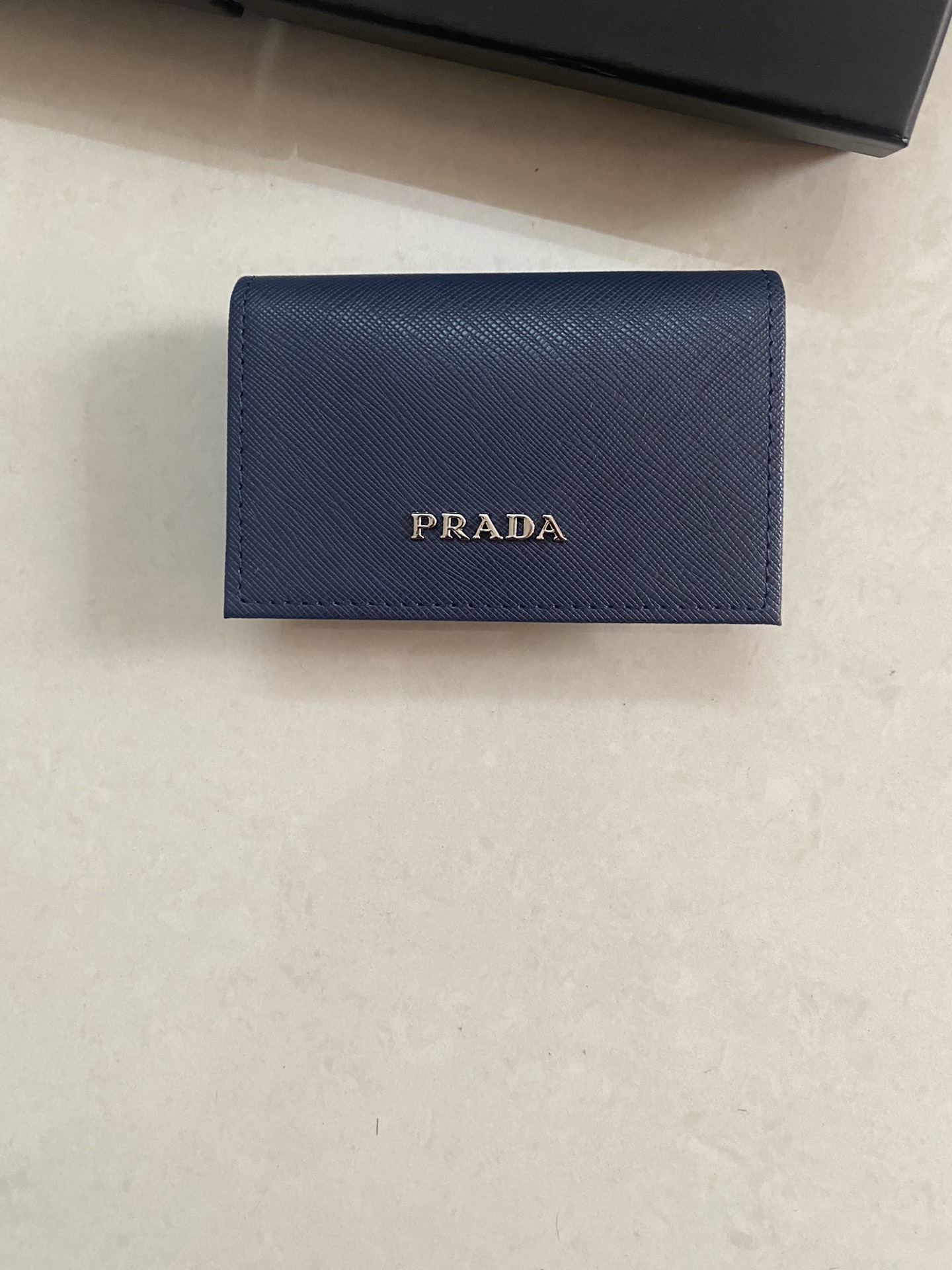 PRADA 男性用カードケース 宝ブルー 色の高級牛皮製