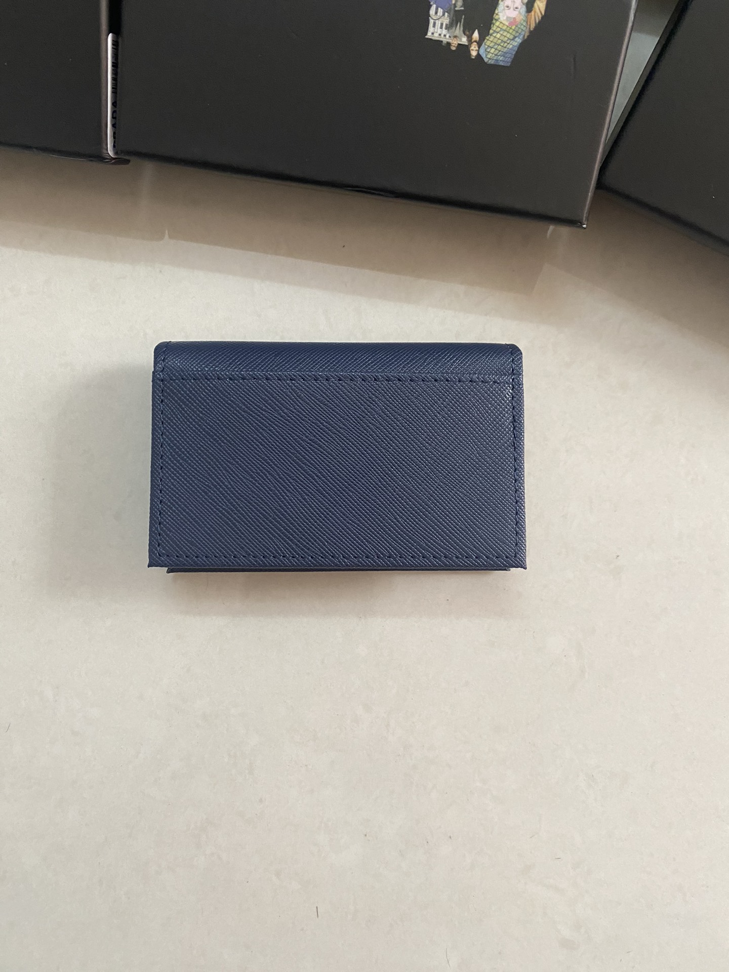 PRADA 男性用カードケース 宝ブルー 色の高級牛皮製