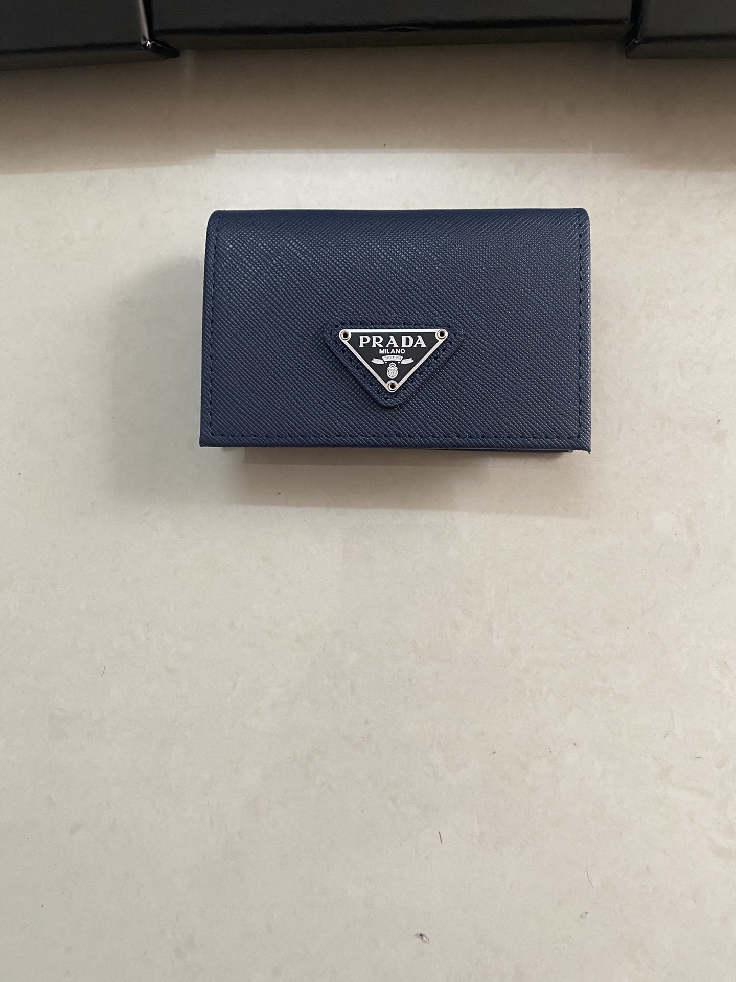 PRADA メンズ カードケース - イタリア製高級牛皮使用