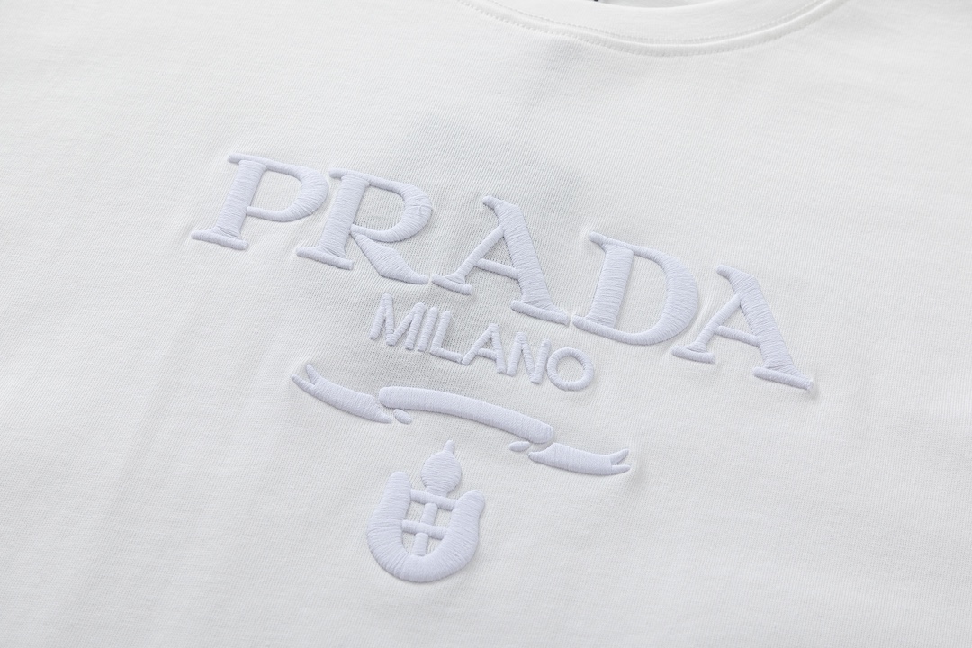 Prada PRADA普拉达2024ss新款字母logo光线立体刺绣短袖T恤