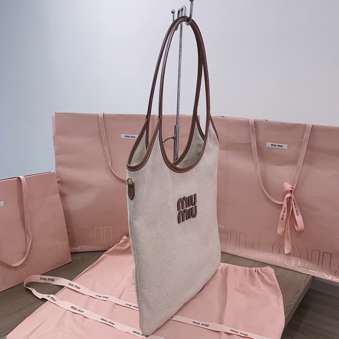 [Miu Miu Women
