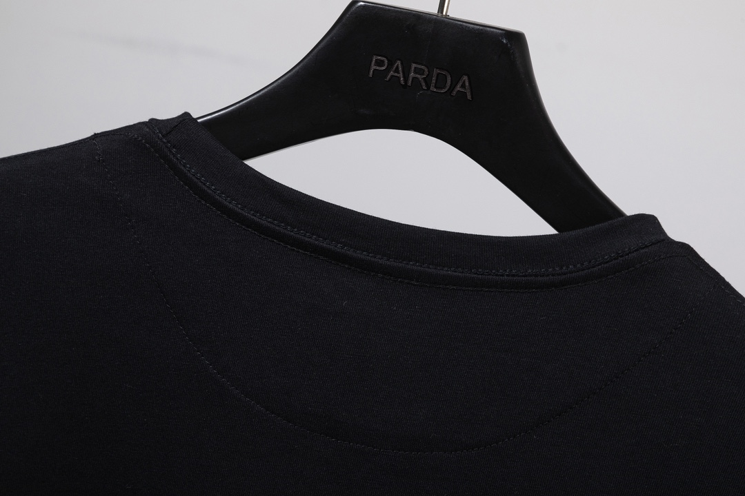 Prada PRADA普拉达 三角钢标短袖T恤