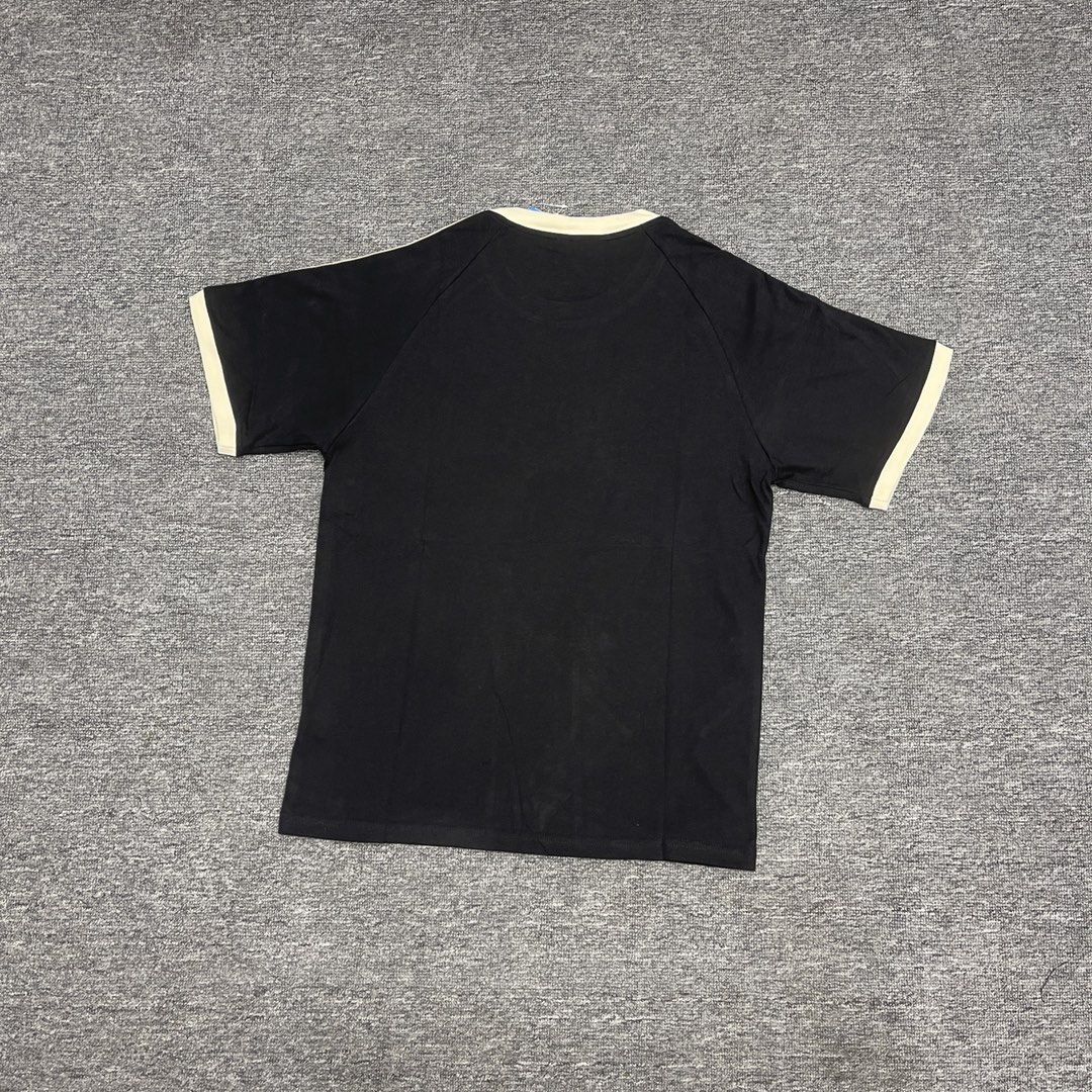 Adidas Retro-American T-Shirts: Comfortable, Stylish, and Authentic - 图片 2