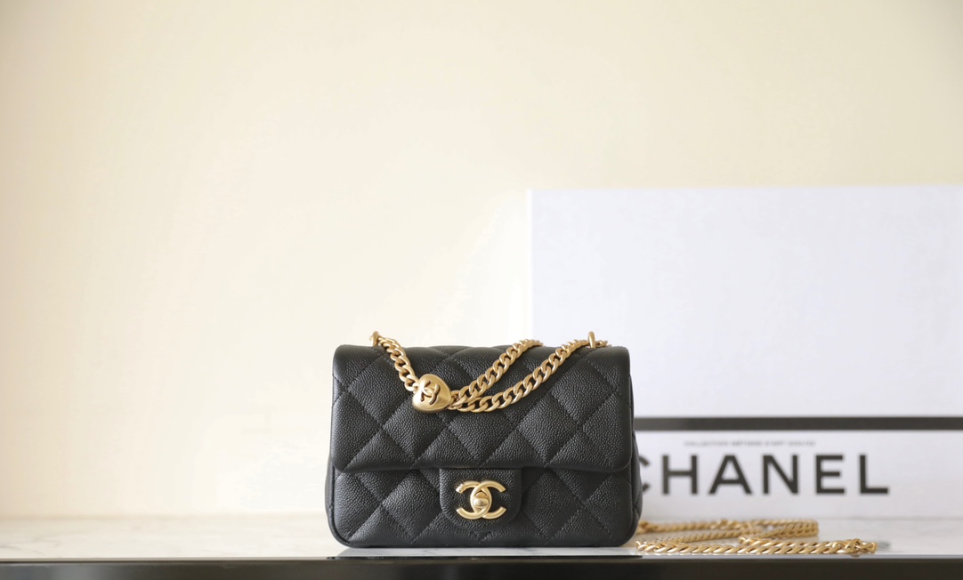 Chanel Classic Flap Bag Crossbody & Shoulder Bags Black All Copper Calfskin Cowhide Vintage