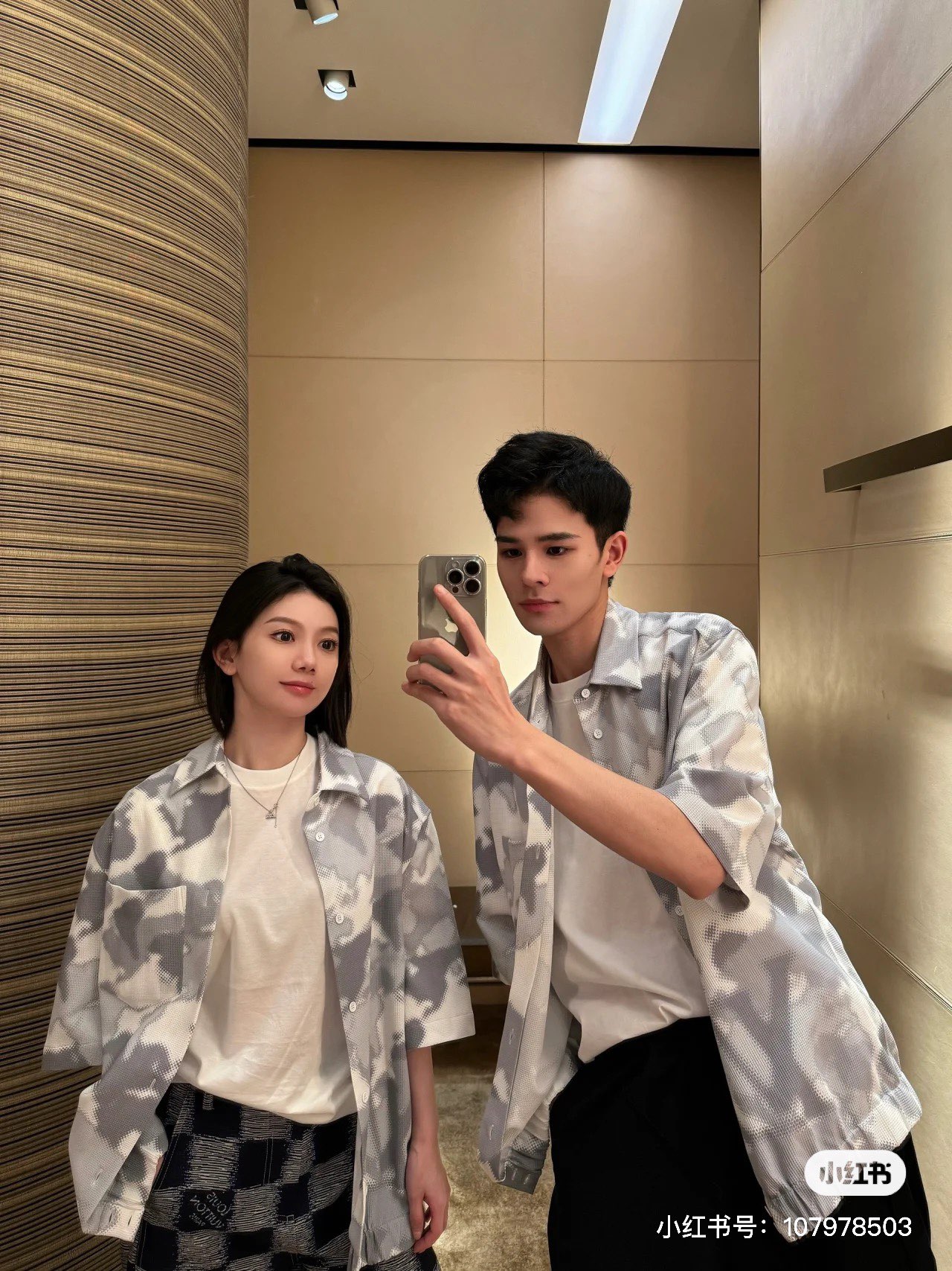 路易威登 Louis Vuitton 高定典藏名品高定成衣时装外套连衣裙衬衫T恤 #2C86466C 3