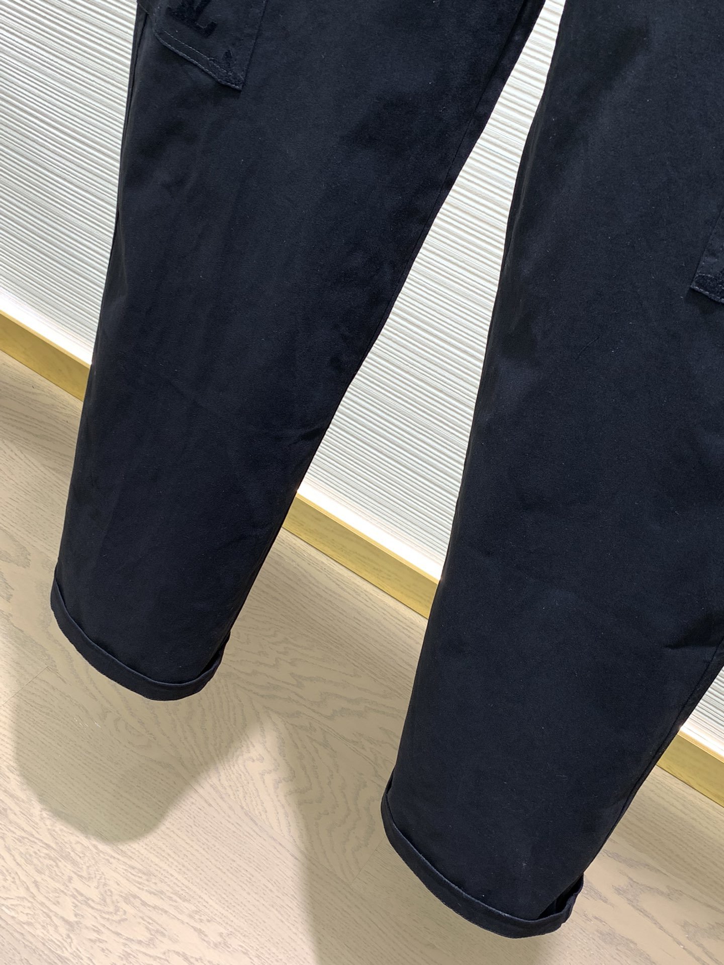 上衣裤子LouisVuitton路易威登2024春季最新款专柜同步有售原单狠货时尚休闲长袖套装上身很有特