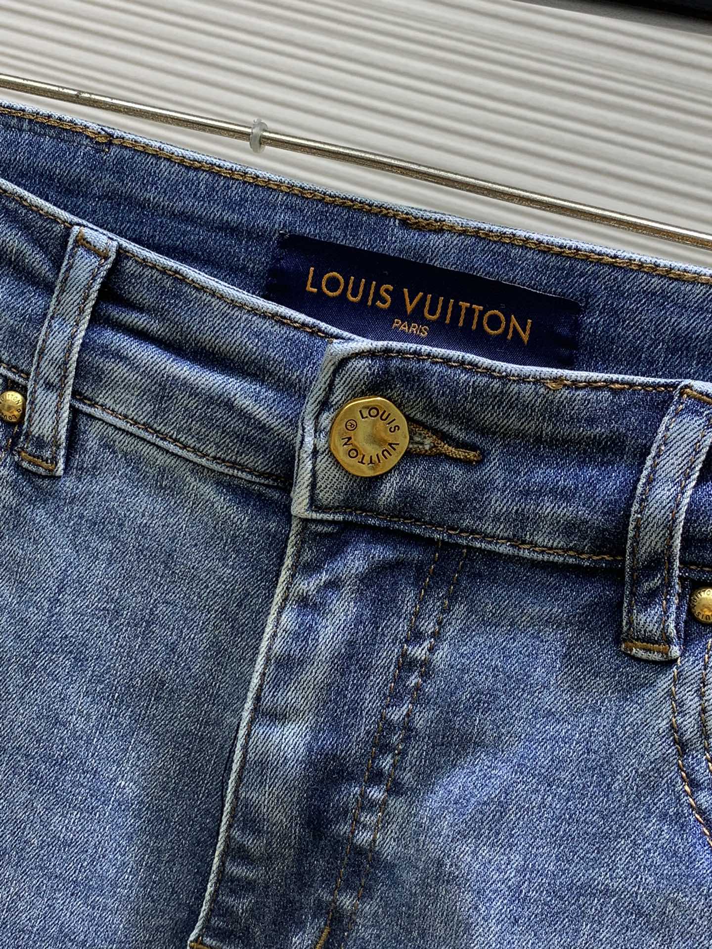 LouisVuitton路易威登2024春季新款专柜同步有售原单狠货水洗休闲牛仔裤进口原版水洗弹力面料舒