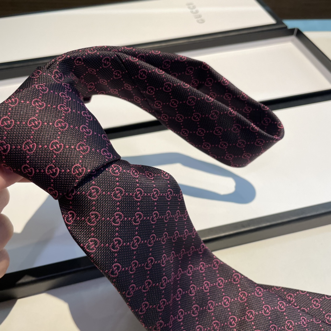 特价配包装G家专柜新款GG标识印花领带男士领带稀有采用经典小GLOGO提花展现精湛手工与时尚优雅的理想选