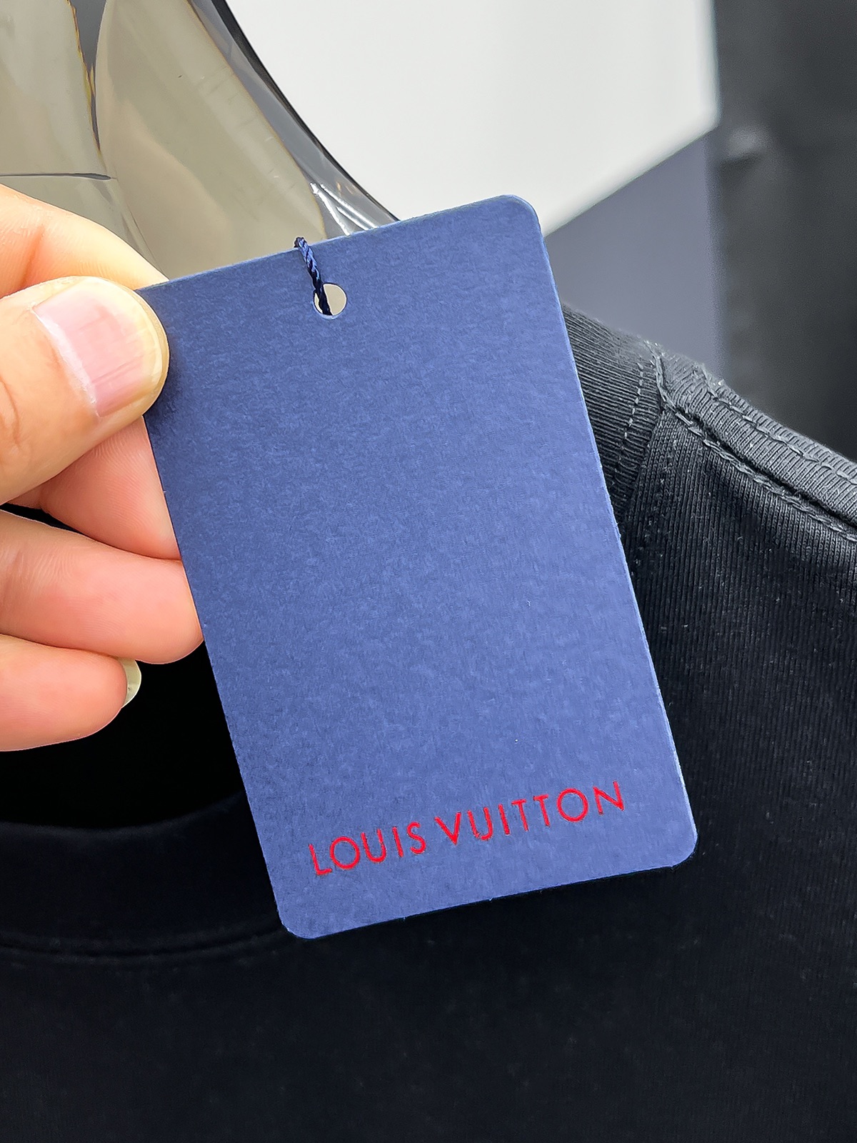 LV最新最顶级版本最顶级的品质专柜原单短袖定制50支精紧棉纱活性染色重固色爽滑手感面料重工洗水微阔小流肩