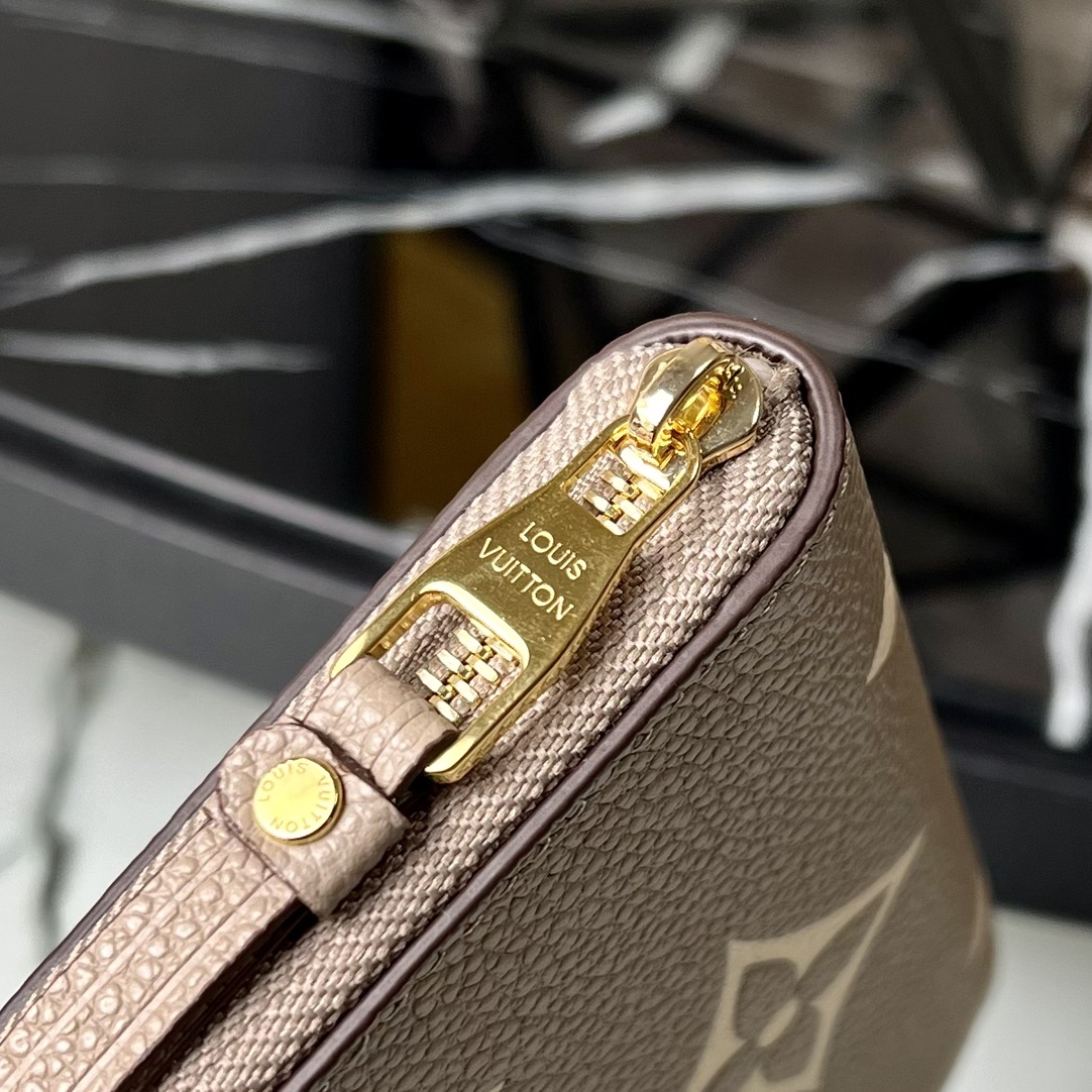  芯片版顶级原单 M69797杏色 本款 Zippy 零钱包取材 Monogram Empreinte 