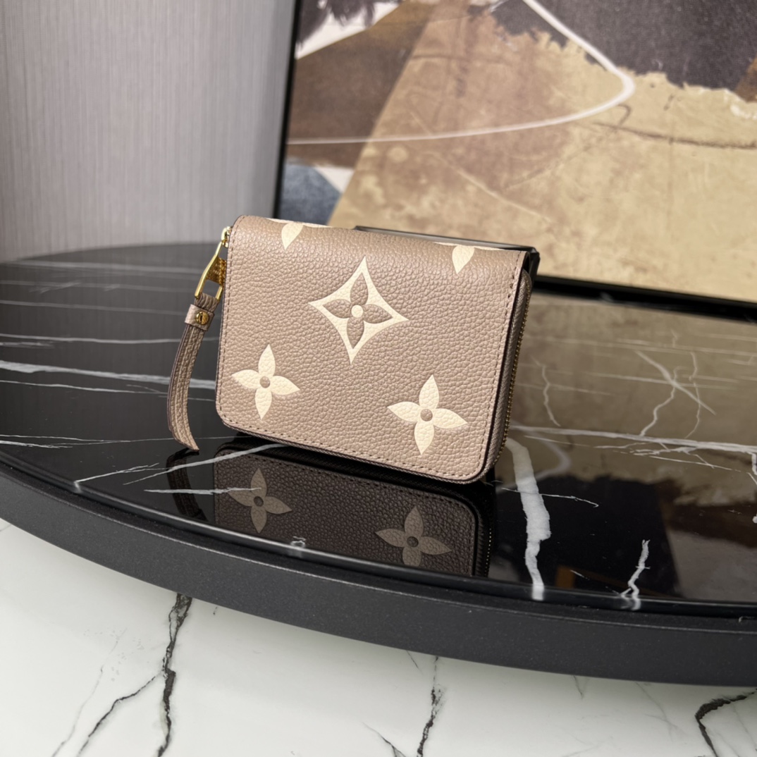  芯片版顶级原单 M69797杏色 本款 Zippy 零钱包取材 Monogram Empreinte 