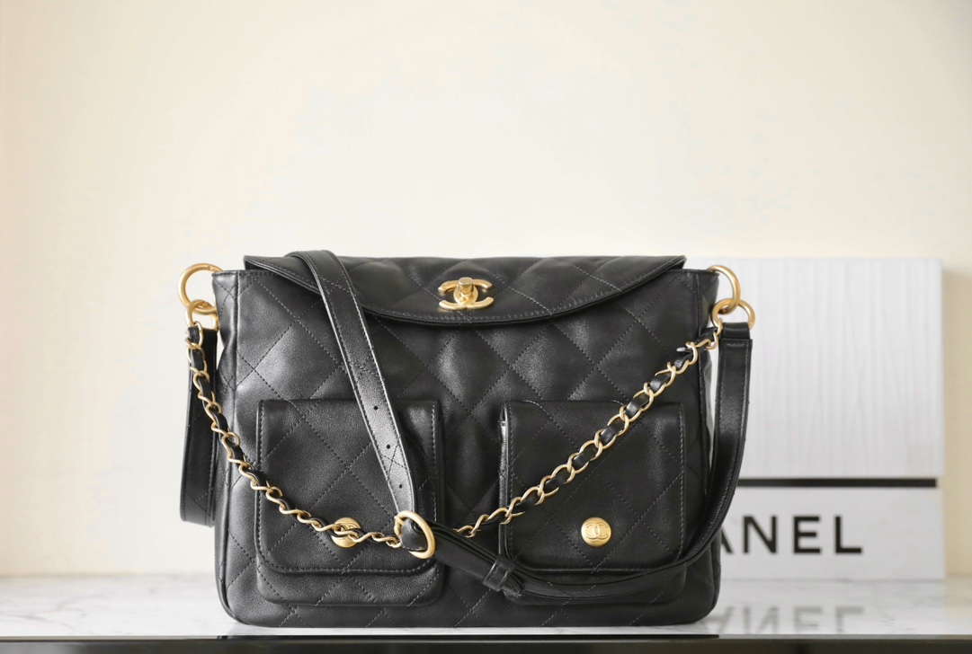 AAAA
 Chanel Crossbody & Shoulder Bags Messenger Bags Black Calfskin Cowhide Spring/Summer Collection Vintage