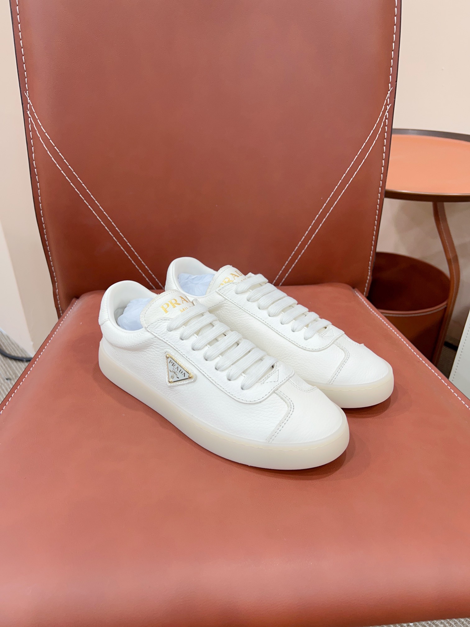 Prada Chaussures De Skate Blanc Unisexe Cuir de vache