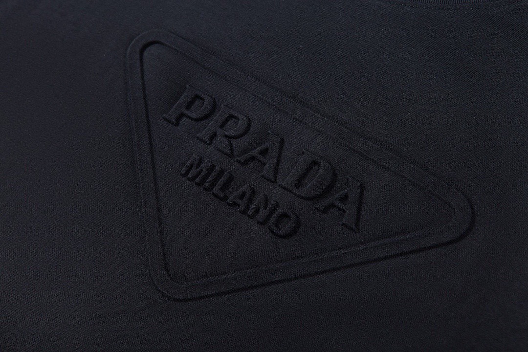 普拉达/Prada 夏季新款 经典三角压花字母logo圆领短袖T恤