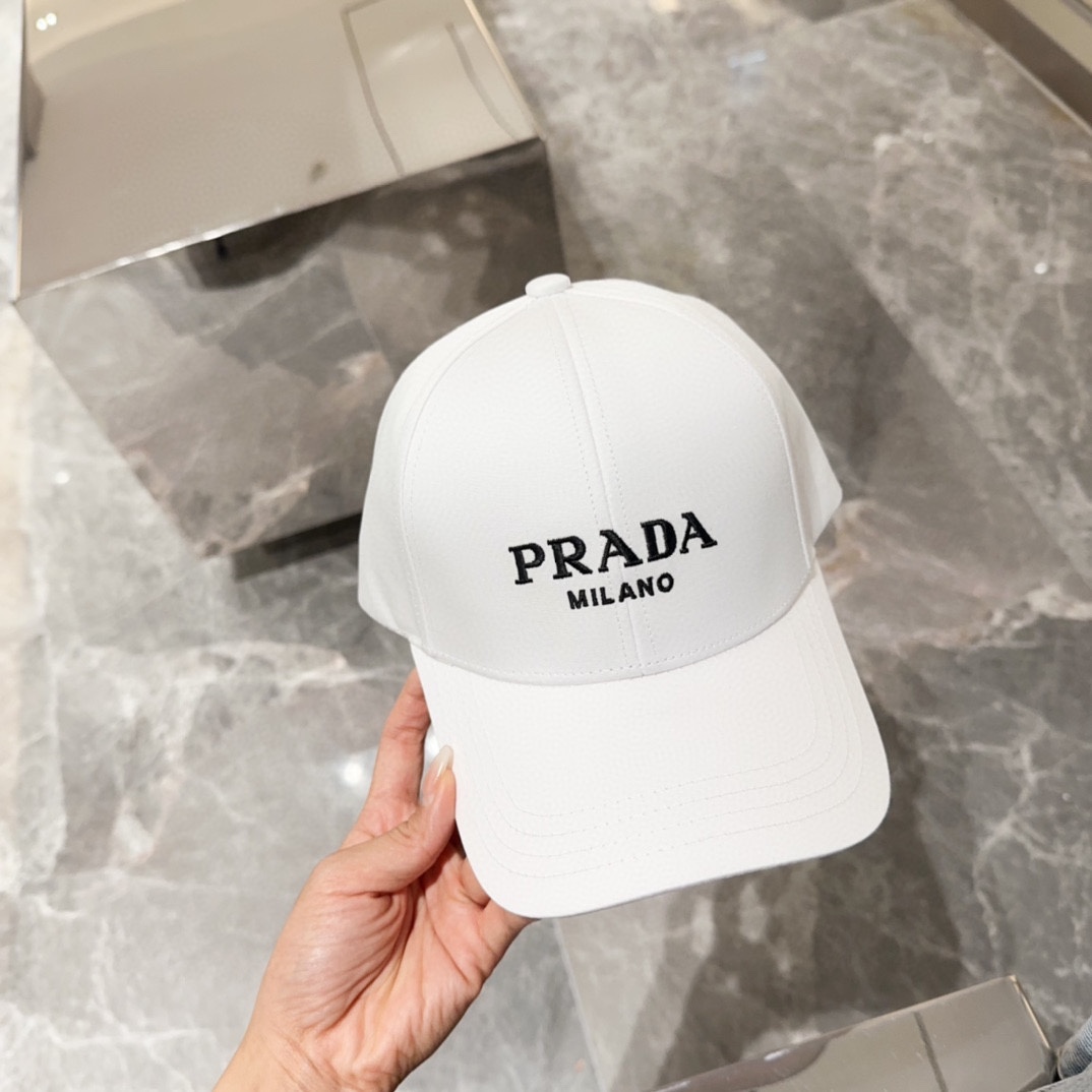 Prada棒球帽万能必留款戴一万年都好看日常刚需颜色完美帽型正点简直谁戴都好看质量超赞时尚百搭