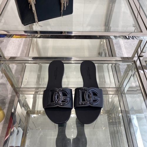 Dolce & Gabbana 3D Logo Flat Sandals - Perfect for Vacation & Everyday Wear