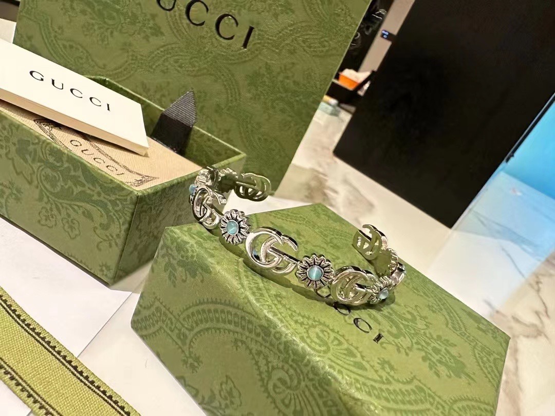 New Gucci Bracelet Series Revives Logo Symbols with High Quality Craftsmanship - 图片 8