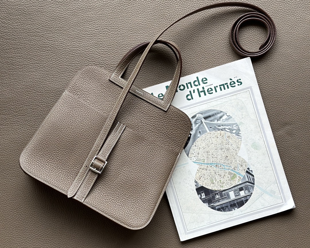 Hermes Luxury
 Bags Handbags Elephant Grey Silver Hardware MT250250