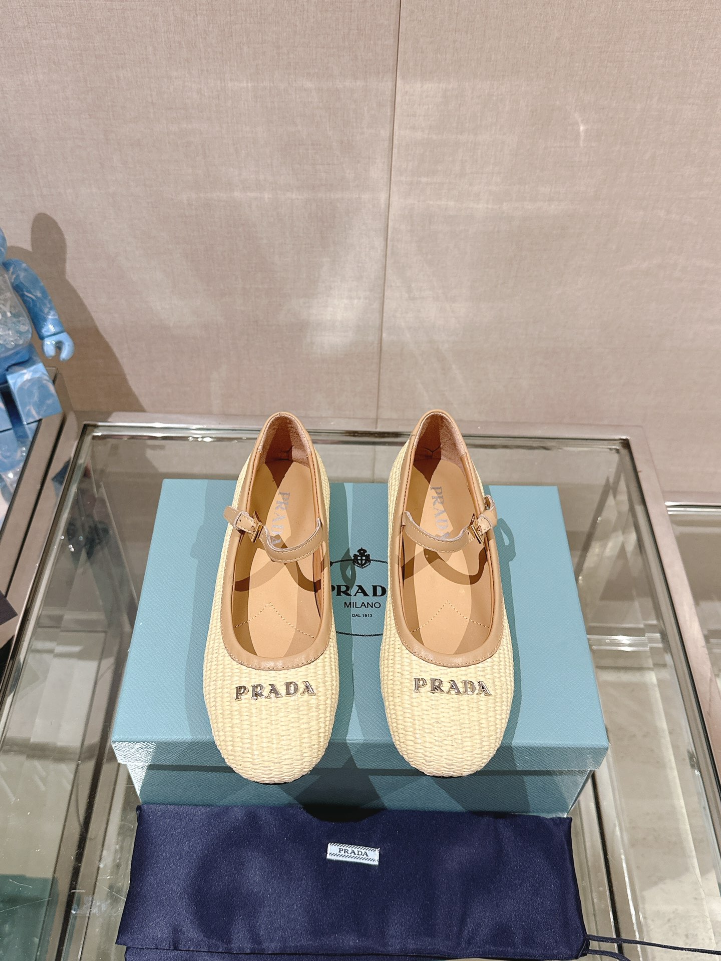 Prada Flat Shoes Single Layer Shoes Weave Patent Leather Sheepskin