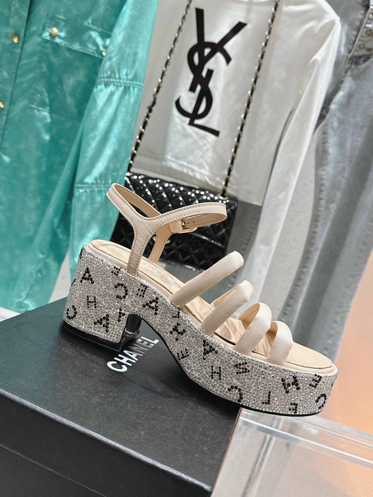 Chanel in linea
 Scarpe Sandali Pelle bovina