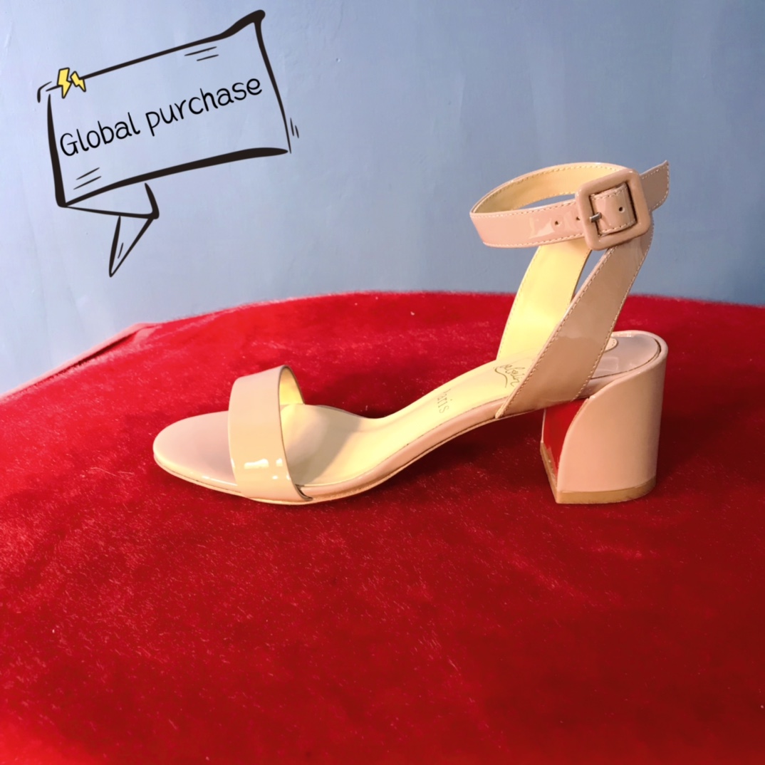 NO:100085,High-end custom spring and summer sandals new series!  H5.5Cm, size 34-42.35 40 41 42. Genuine leather large sole, customized version, no return or replacement L44-003. Nude color seven leather, apricot sheepskin footbed, standard European code Reference:L44-003 Color:nude/nude Material:patent Lining:goat leather Heel height:5.5Cm Sole:leather sole Size:EU 34-42 (US 4-11):,,christian louboutin,sandals,sheepskin,Leather soles19860909高端订制 春夏凉鞋新款系列！ H5.5Cm,尺码34-42码.35码40码41码42码,真皮大底,订制款,不退不换L44-003.裸色柒皮,杏色羊皮垫脚, 标准欧码 Reference:L44-003 Color:nude/nude Material:patent Lining:goat leather Heel heigh:5.5Cm Sole:leather sole Size:EU 34－42（US 4一11) :,,christian louboutin,sandals,sheepskin,Leather soles,Women's Shoes