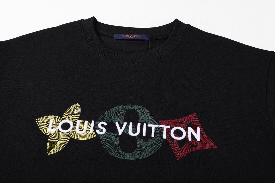 路易威登/Louis Vuitton 夏季，经典四叶草字母刺绣圆领短袖T恤