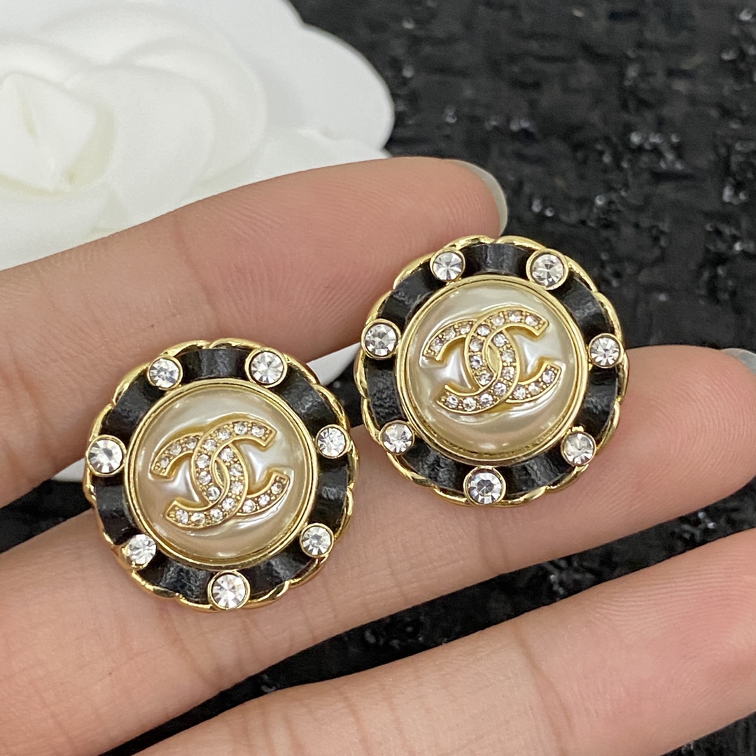 Moncler Haute Couture Haute Couture Fine Jewelry Necklace Bracelet Ring