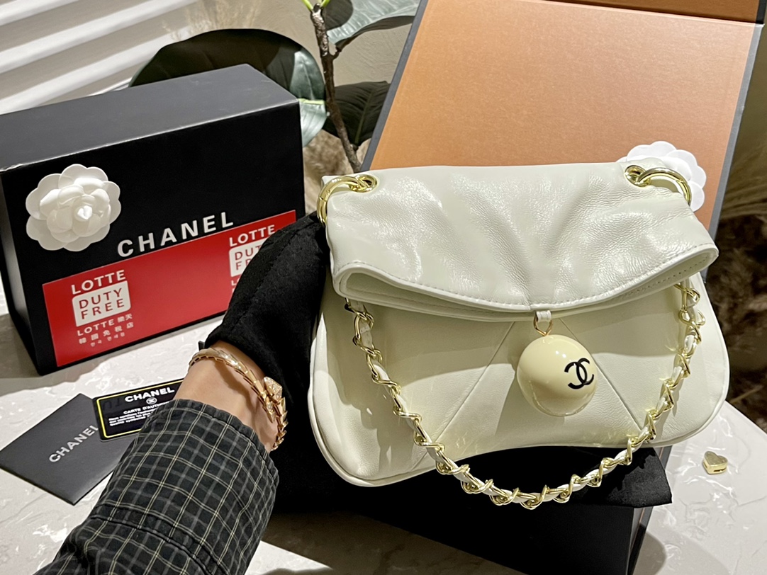 Chanel Crossbody & Shoulder Bags Chocolate color Cowhide Chains