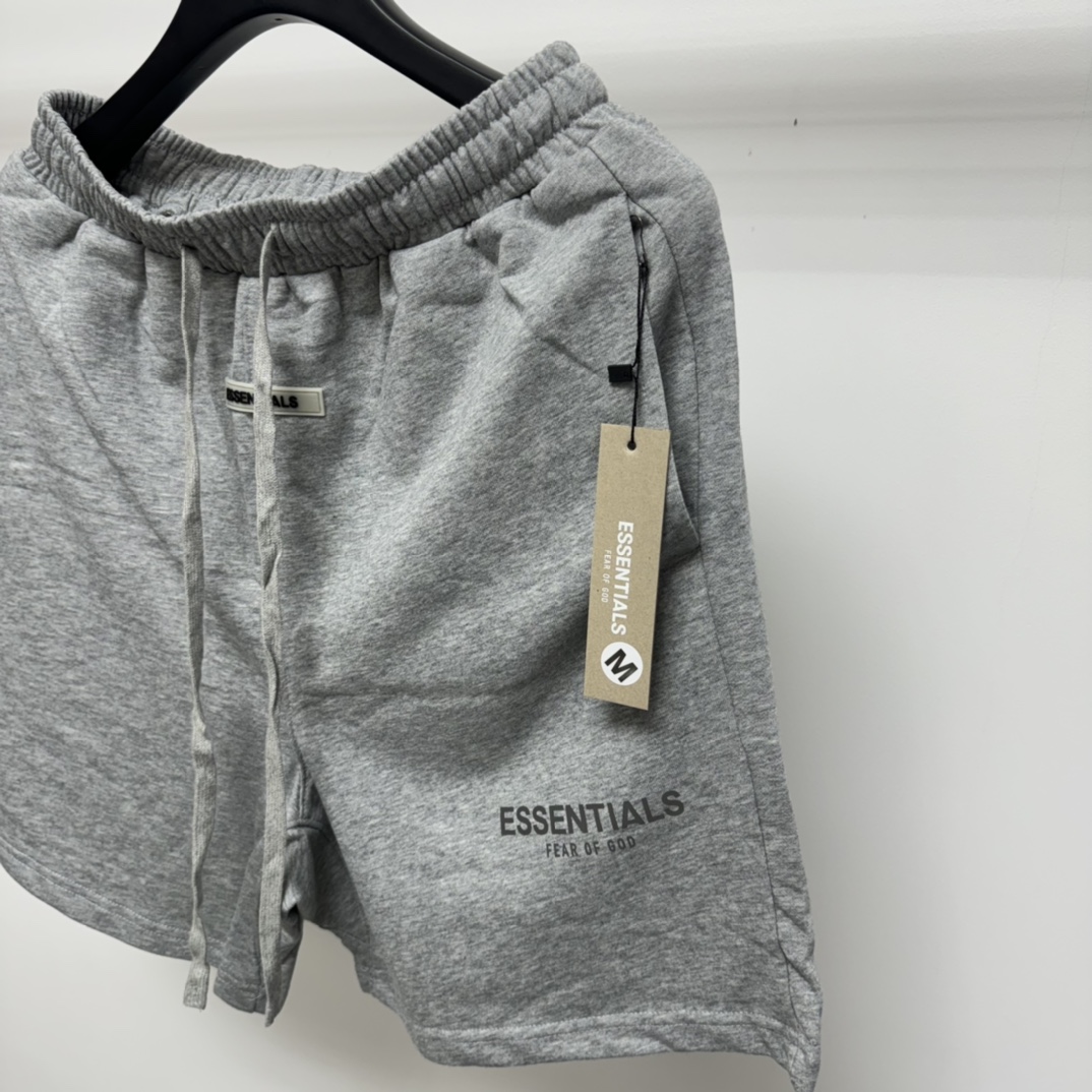 Fear Of God ESSENTIALS: High-End Streetwear with Arc-Shaped Silica Letters - 图片 6