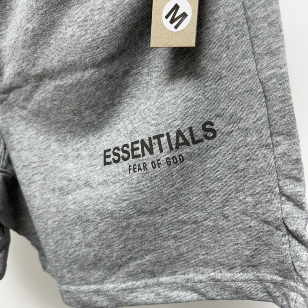 Fear Of God ESSENTIALS: High-End Streetwear with Arc-Shaped Silica Letters - 图片 7