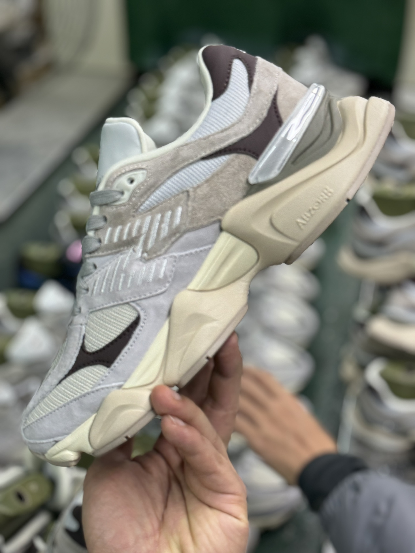P240新百伦 NB9060 Joe Freshgoods x New Balance NB9060 联名款 复古休闲运动慢跑鞋 U9060FNA