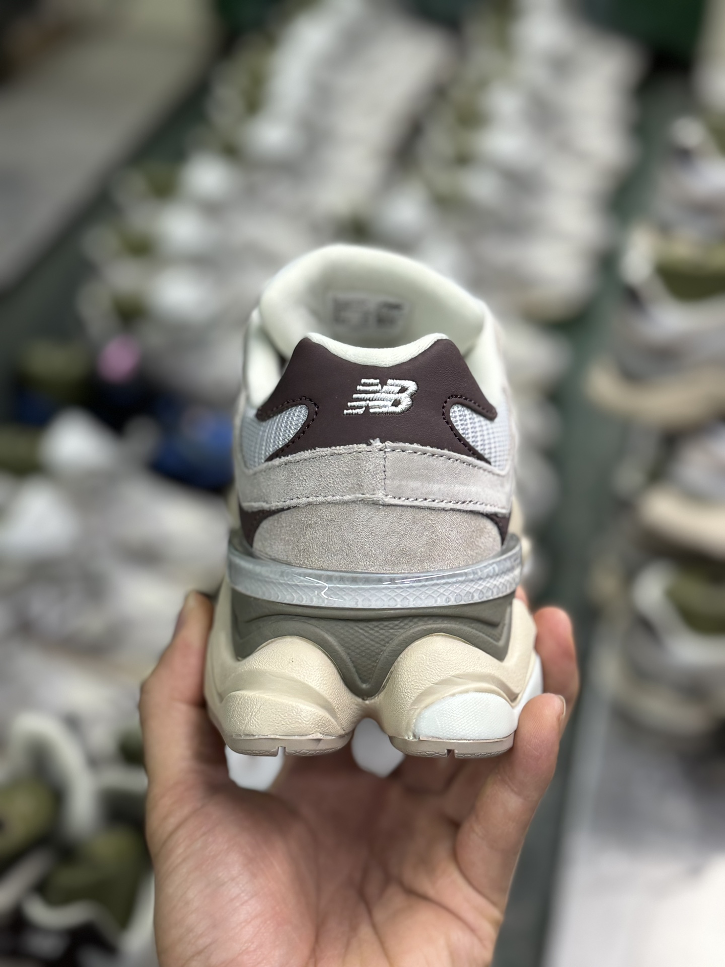 P240新百伦 NB9060 Joe Freshgoods x New Balance NB9060 联名款 复古休闲运动慢跑鞋 U9060FNA