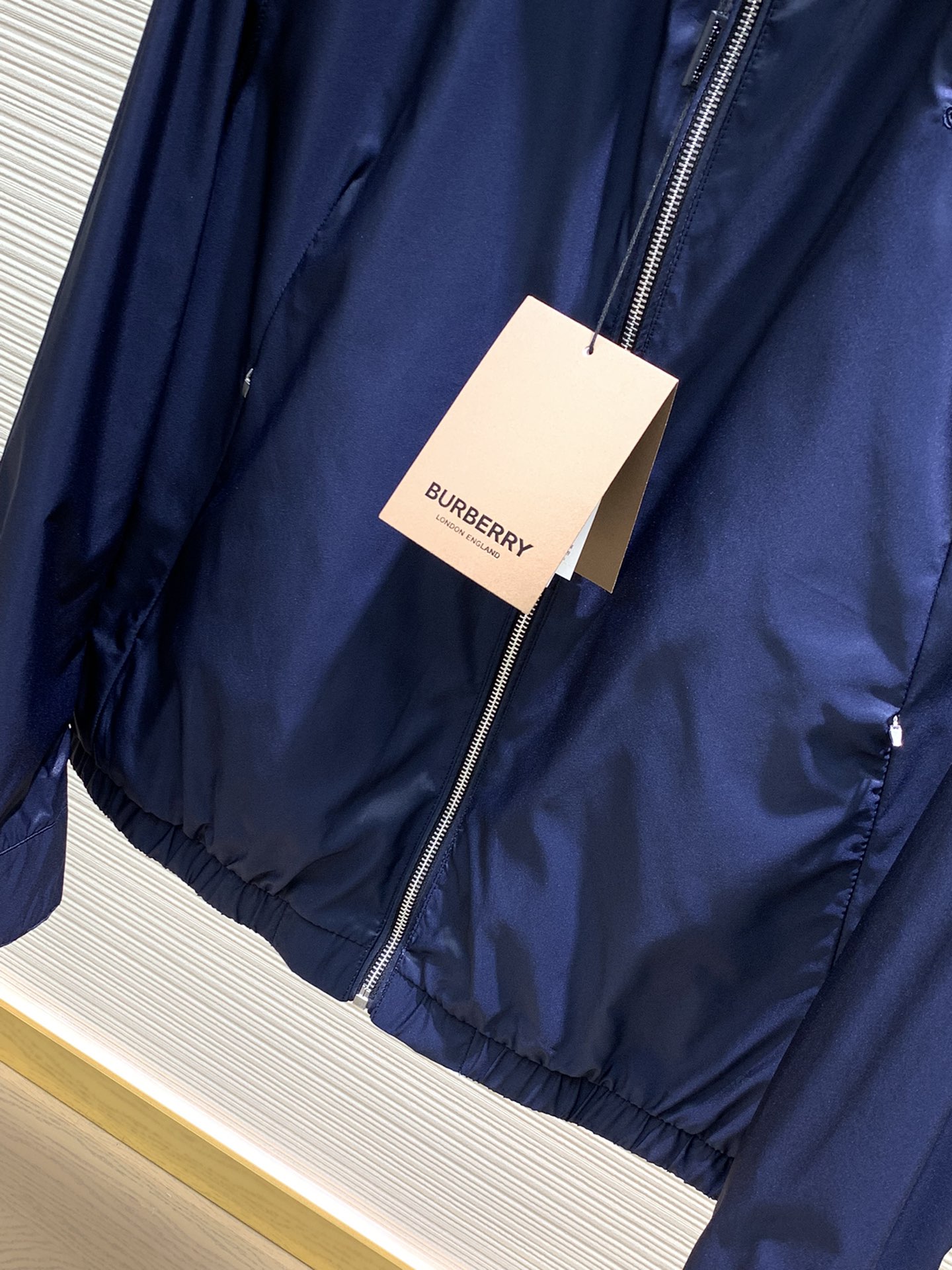 Burberry巴宝莉2024春季最新品专柜同步有售原单狠货时尚休闲夹克翻领外套进口原版面料上身舒适透气