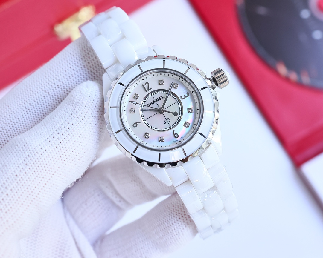 Chanel J12 Series: Swiss Precision Ceramics and Steel, Timeless Elegance in 33mm - 图片 2