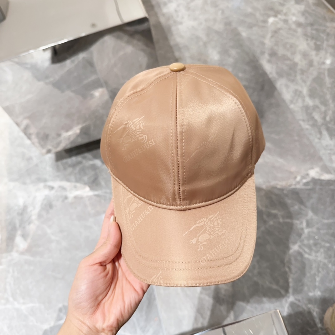 NO:195130,Burberry new baseball cap, new baseball cap, universal for men and women, head circumference 57cm hat, fisherman hat, baseball cap knit hat, hat, burberry, espadrilles, hats19860909巴宝利 新款棒球帽,新款鸭舌帽,男女通用,头围57cm帽子渔夫帽棒球帽针织帽,帽子,burberry,espadrilles,hats,hat